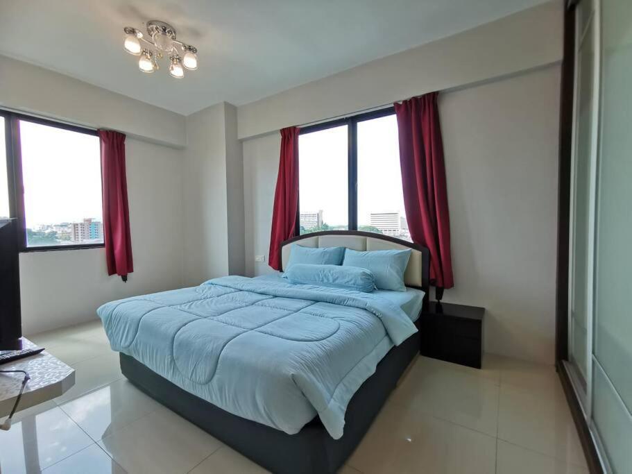 Glamorous At Kinta Riverfront Apartment Ipoh Buitenkant foto